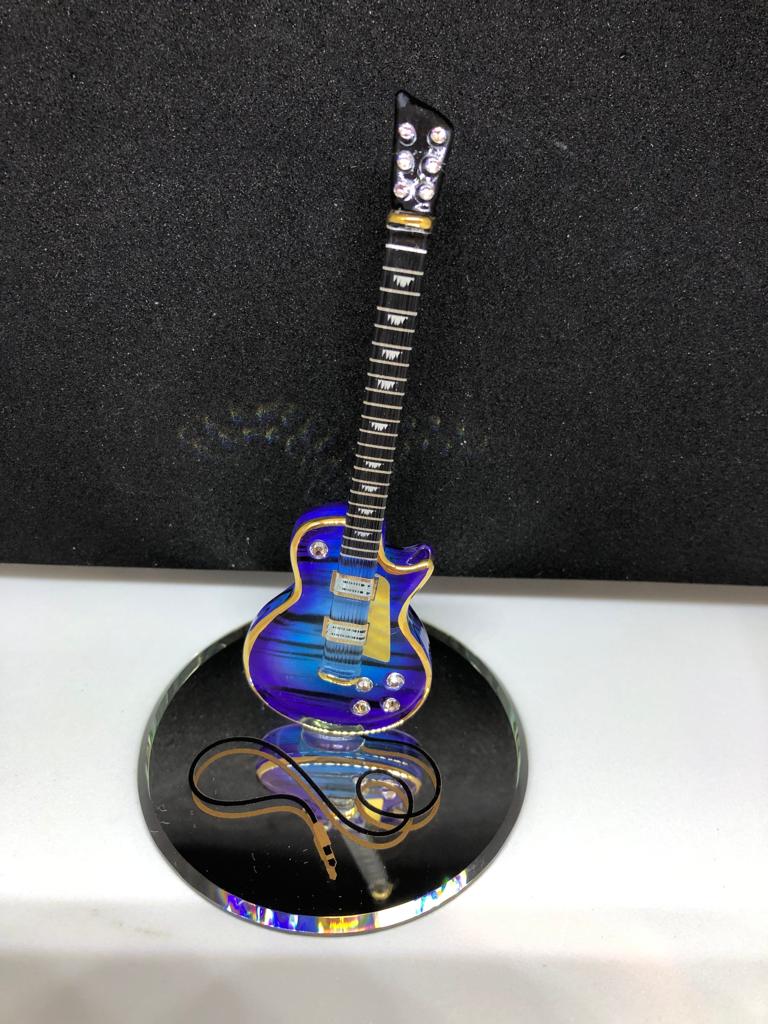 Classic Guitar Figurine, Handcrafted Purple Guitar, Handmade Gift Ideas, Home Decoration