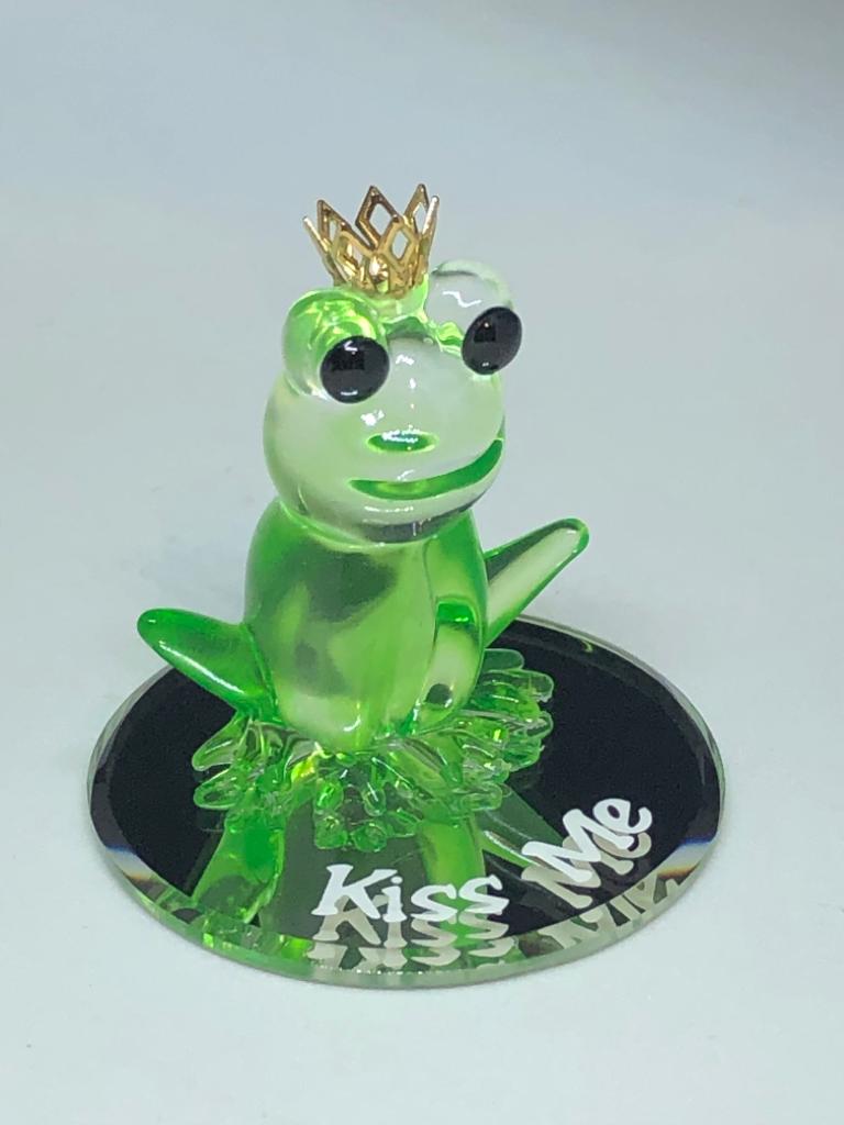 Frog Figurine, Handcrafted Miniature Frog, Frog Animal Statue, Gift for Frog Lovers, Home Decorations