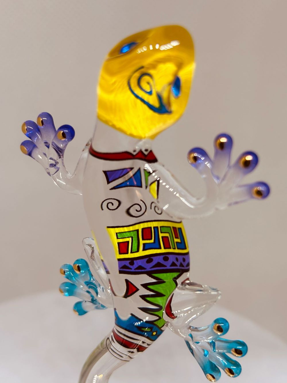 Climbing Gecko Figurine | Handcrafted Colorful Glass Lizard Art Decor