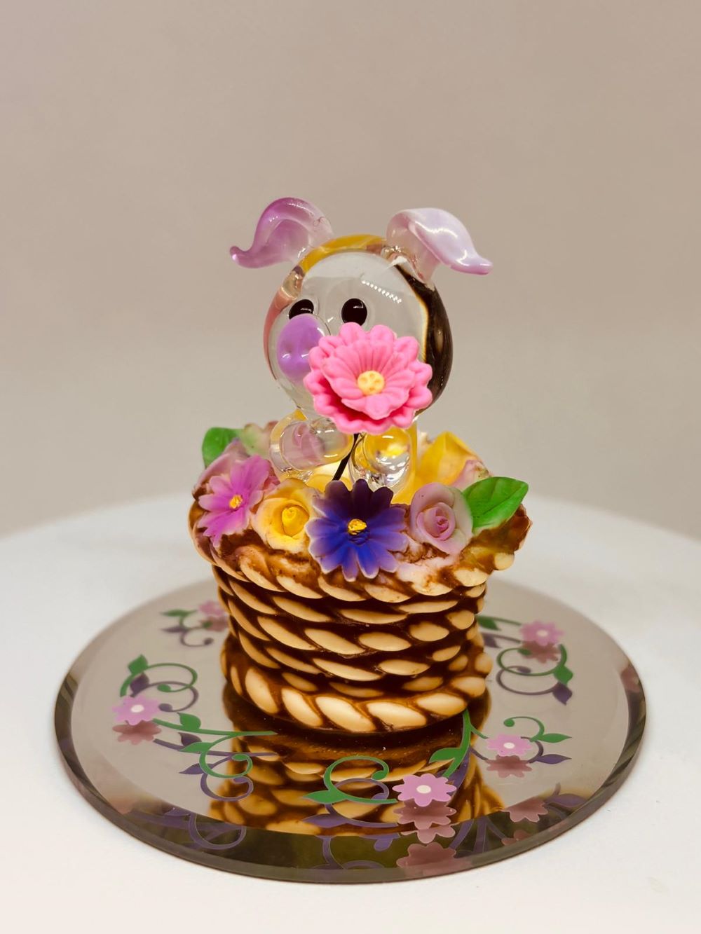 Sitting Pretty Pig Figurine | Handcrafted Glass Pig in Flower Basket