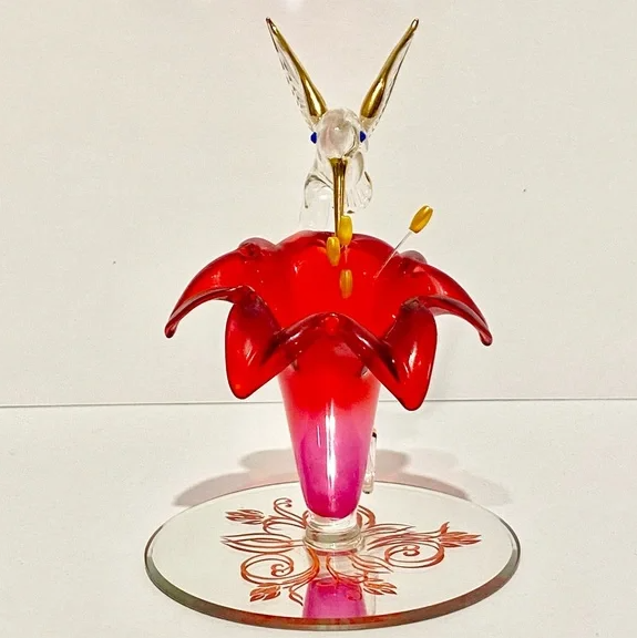 Hummingbird on Red Lily, Hummingbird Figurine, Handmade Sculpture, Bird Statue, Home Decor, Mothers Day gift, Gift for Her