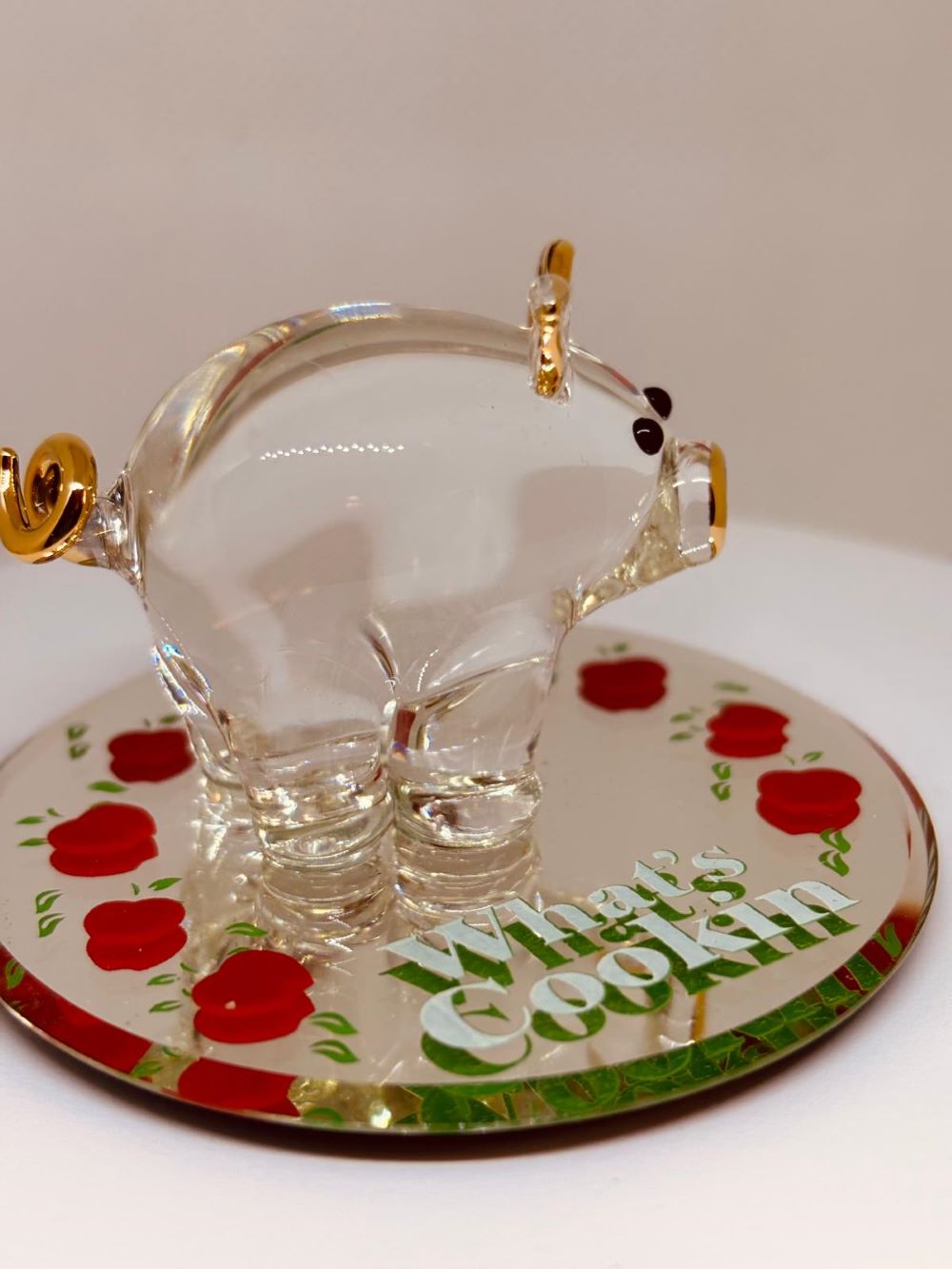 Pig “What’s Cookin” Figurine Handcrafted Glass Farm Pig Decor
