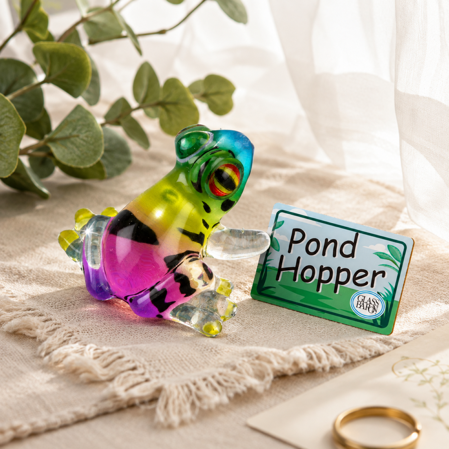 Mini Glass Frog Figurine Handcrafted Pond Hopper Frog Gift & Nature Decor