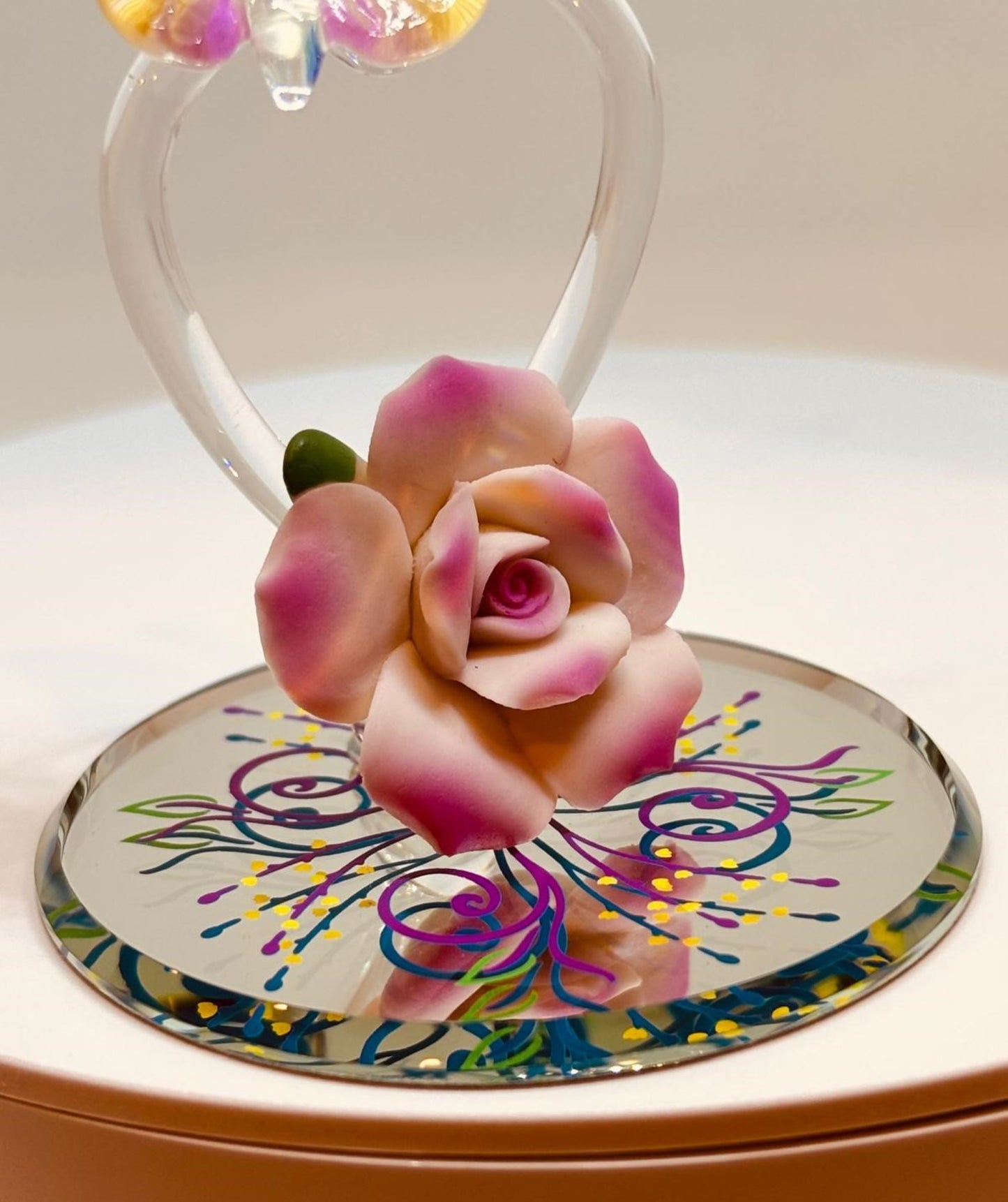 Butterfly Nature’s Beauty Figurine Handcrafted Glass Heart Sculpture with Crystals Romantic Home Decor Gift