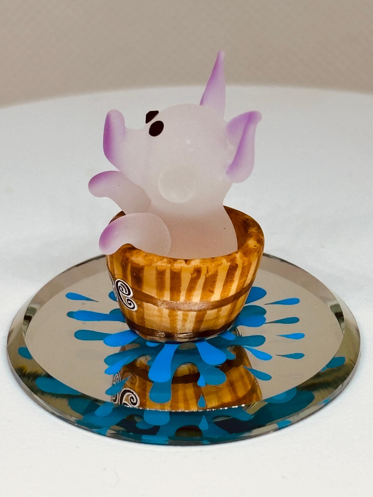 Wee Pig Figurine | Glass Farm Animal Collectible Décor Gift