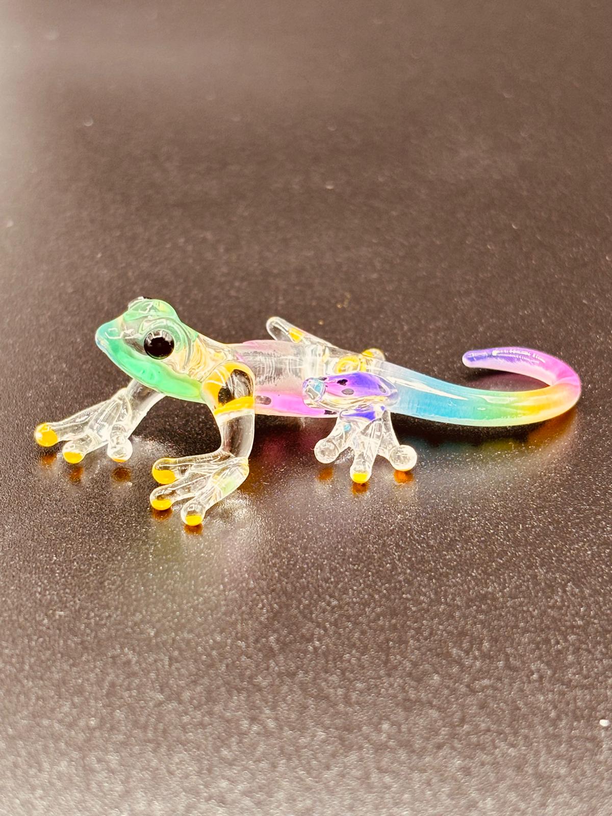 Little Gypsy Gecko Figurine | Handcrafted Glass Lizard Collectible Décor Gift