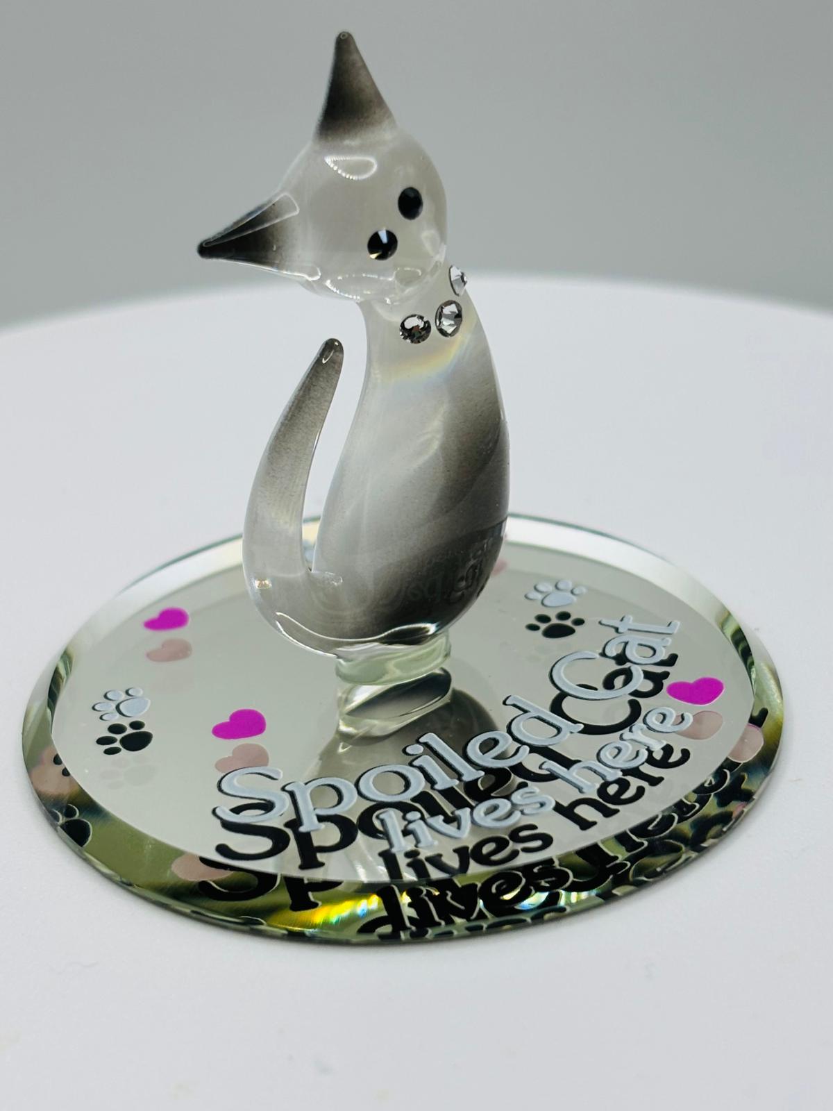 Siamese Cat Figurine, Spoiled Cat Gift, Handcrafted Glass Cat Collectible, Cat Lover Gift, Pet Memorial Décor
