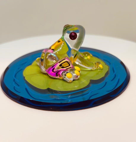 Lily Pad Frog Figurine Handcrafted Glass Collectible with Crystals