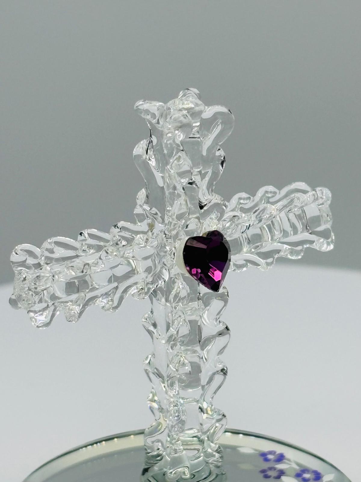Glass Baron Cross, Trust In The Lord