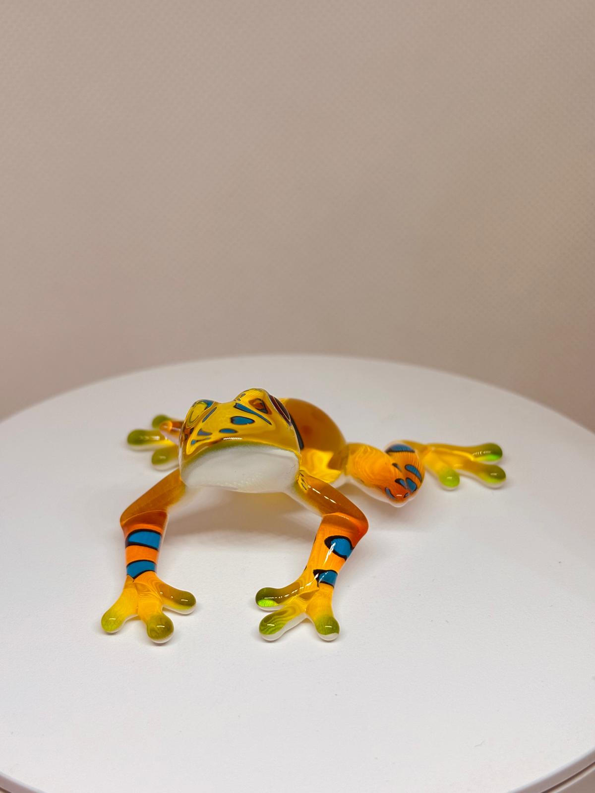 Rain Forest Frog Figurine | Glass Tropical Animal Collectible Décor