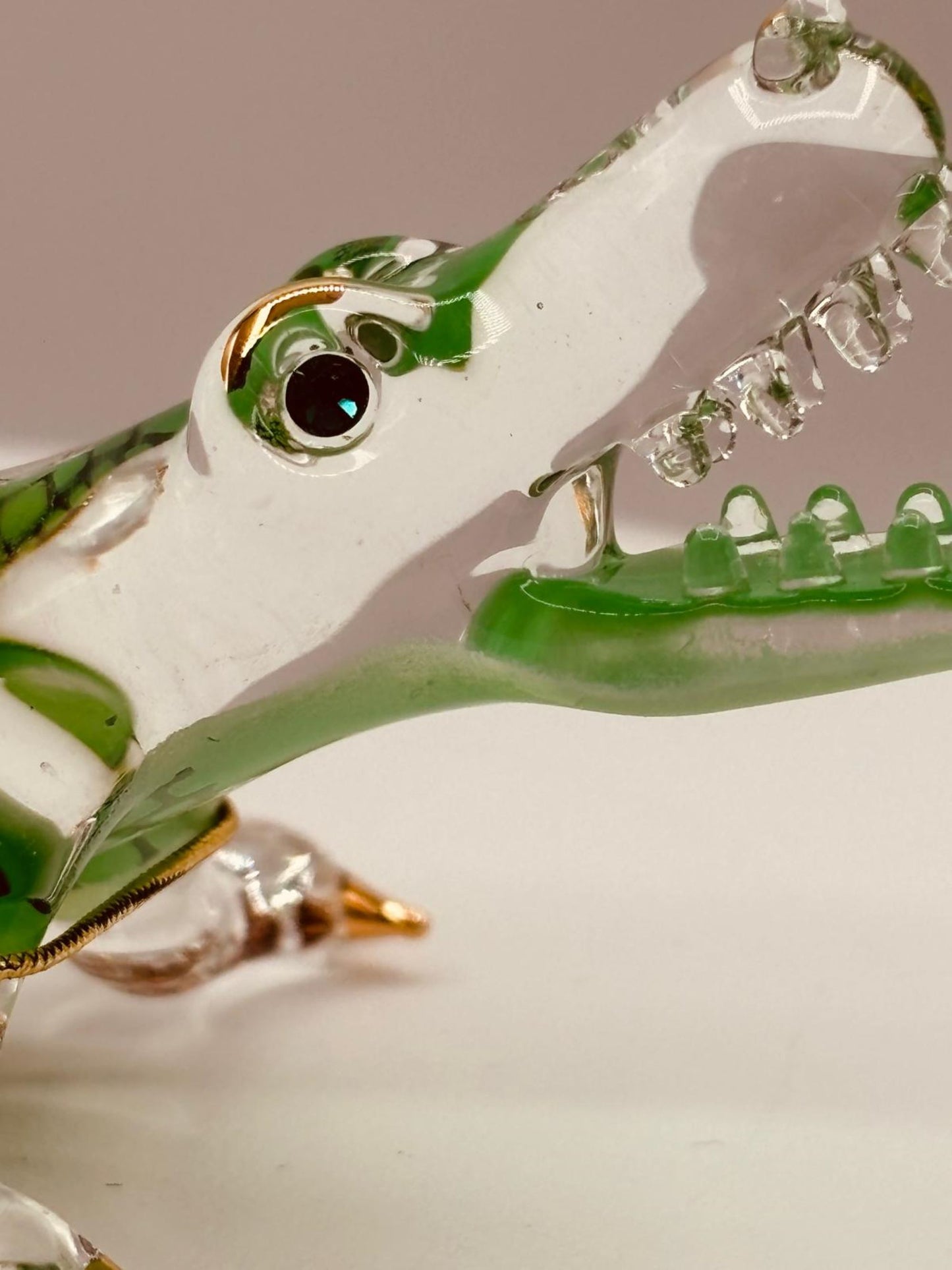 Big Snapper Gator Figurine | Glass Alligator Collectible Décor