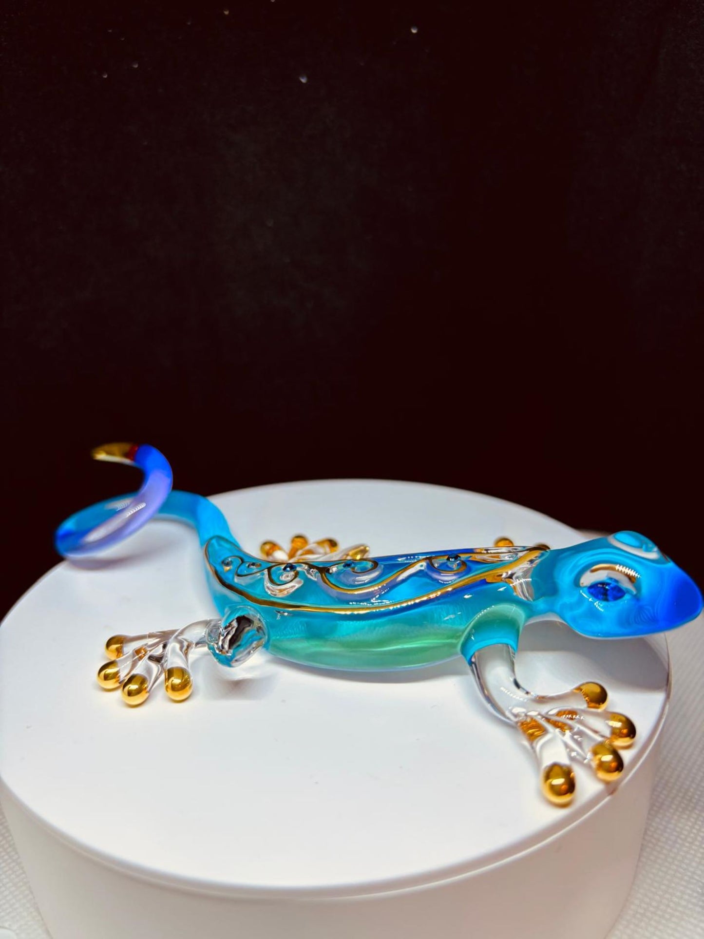 Desert Jewel Gecko Figurine Handcrafted Glass Art with Crystals & 22Kt Gold