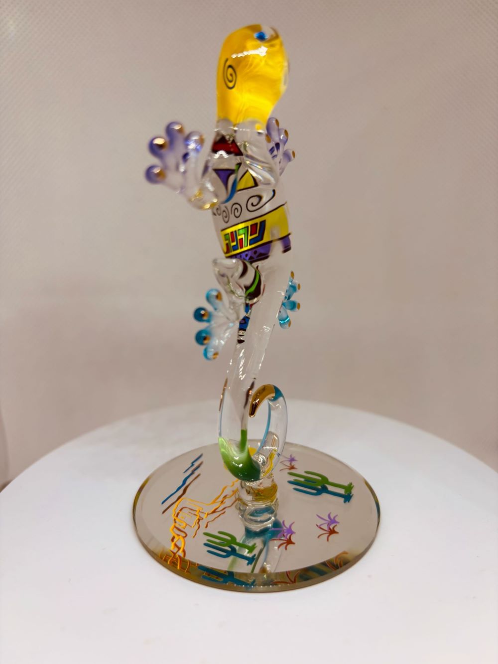 Climbing Gecko Figurine | Handcrafted Colorful Glass Lizard Art Decor